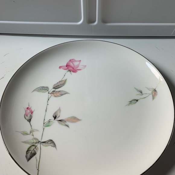 Vintage Fine China Dinner Set - Picture 3 of 4